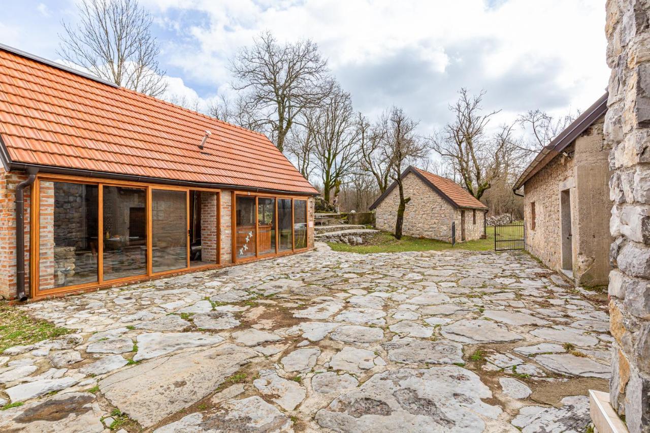Sokol - Secret Forest House Gračac Екстериор снимка