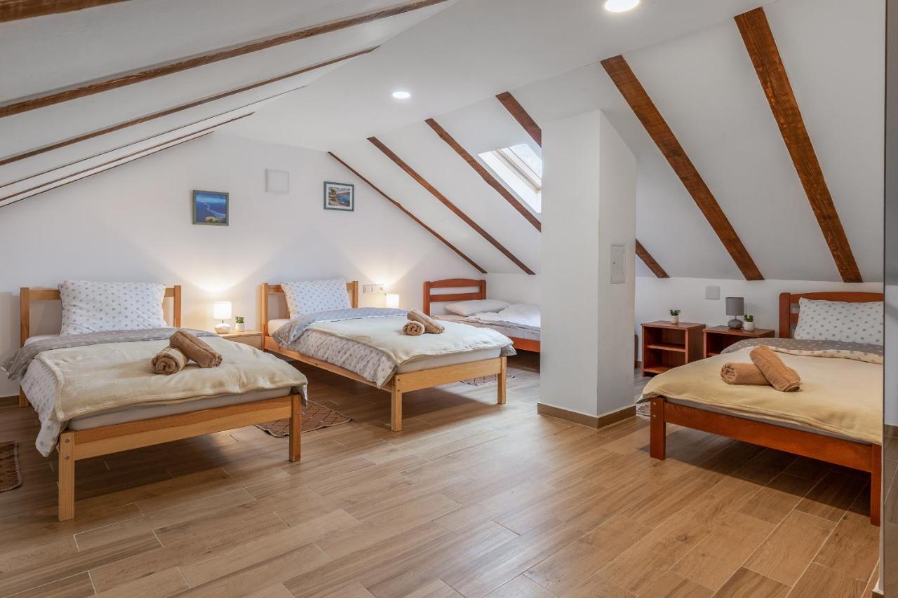 Sokol - Secret Forest House Gračac Екстериор снимка