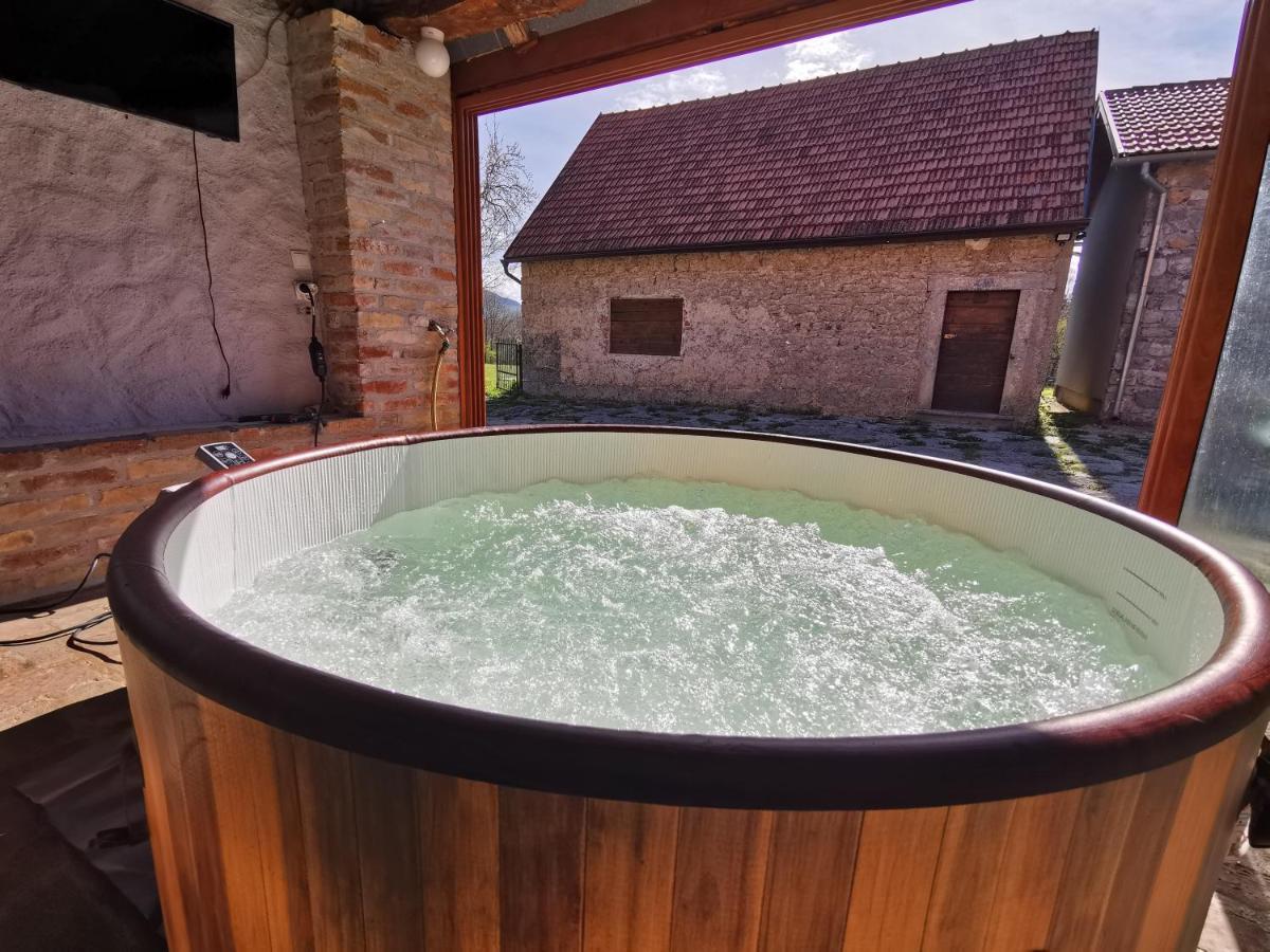 Sokol - Secret Forest House Gračac Екстериор снимка
